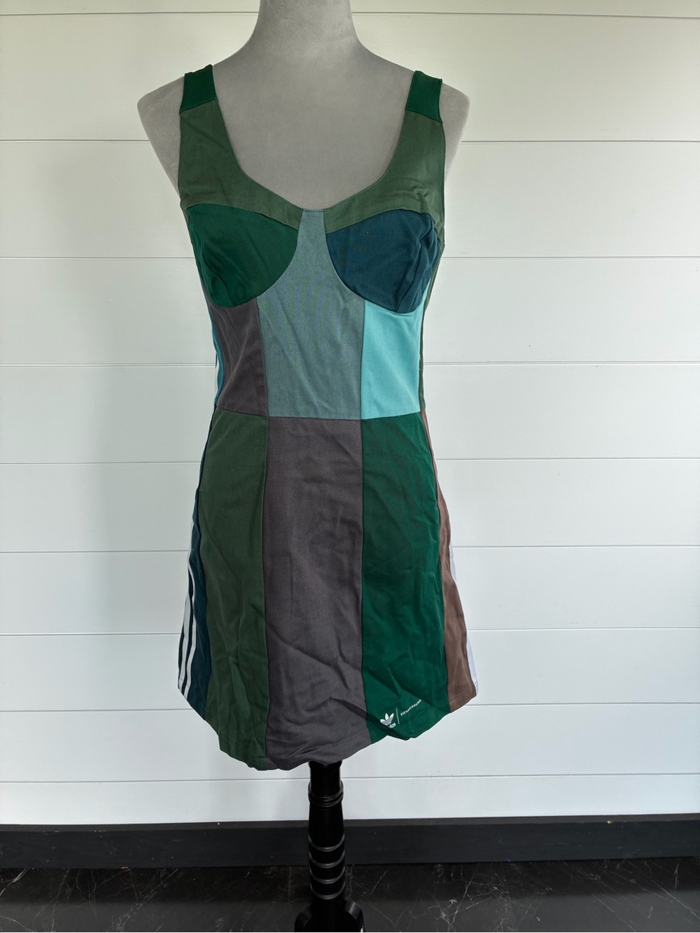 Adidas Women Originals x
KSENIASCHNAIDER Mimi Dress Sz 10 NWT - Picture 3 of 11